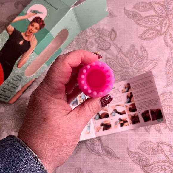 No Heat Curling PinβCurls Victory Rolls 2 Sizes Booklet PINK 1920 Vintage Look - Picture 10 of 16